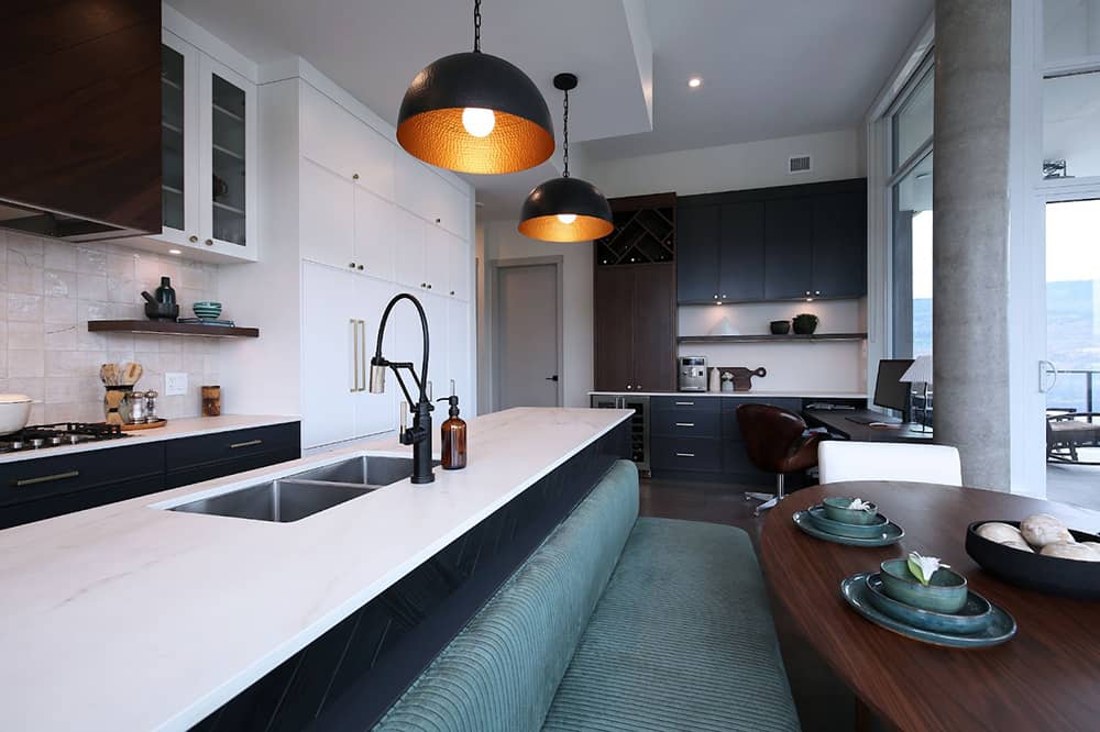 Design: Katie Nesbitt (Isabey Interiors) | Photography: Trevor Cooper Photography | Construction: ARG Contracting